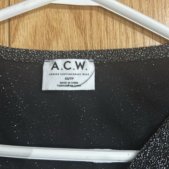 A.C.W. WOMEN CROP TOPS REGULAR FIT IN BLACK - XS - Picture 5 of 7